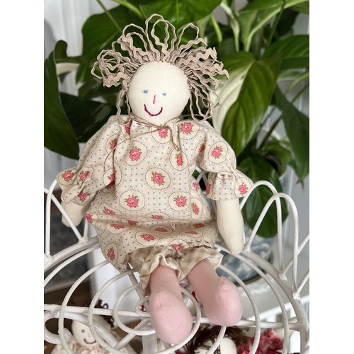 Sweet Liberty Small Cobblestone Doll (Taupe Ric Rac Hair) 23cm