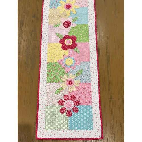 First Romance Flower Table Runner